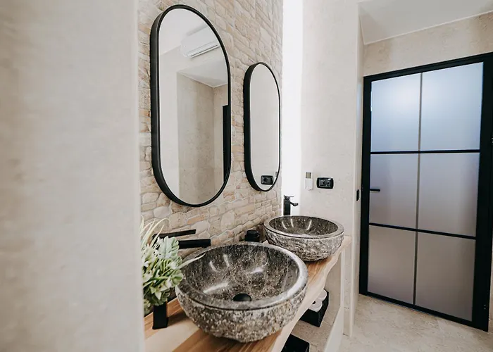 Michelangelo's 4* Pompei