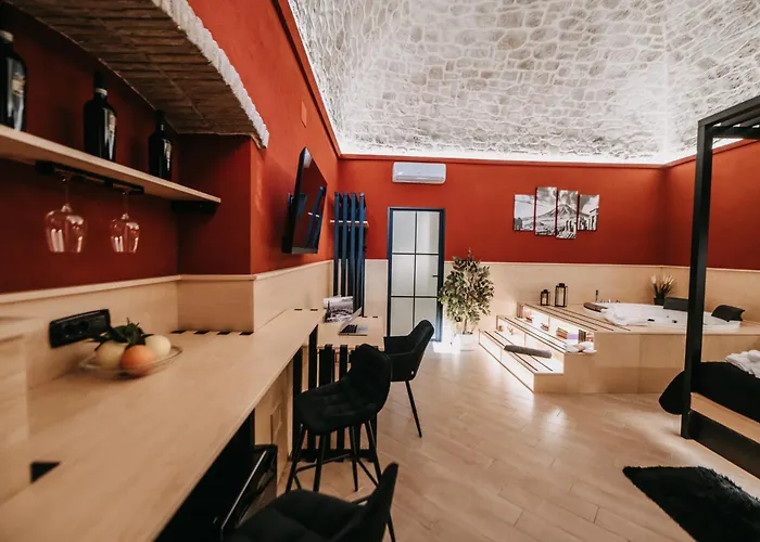 Michelangelo's 4* Pompei